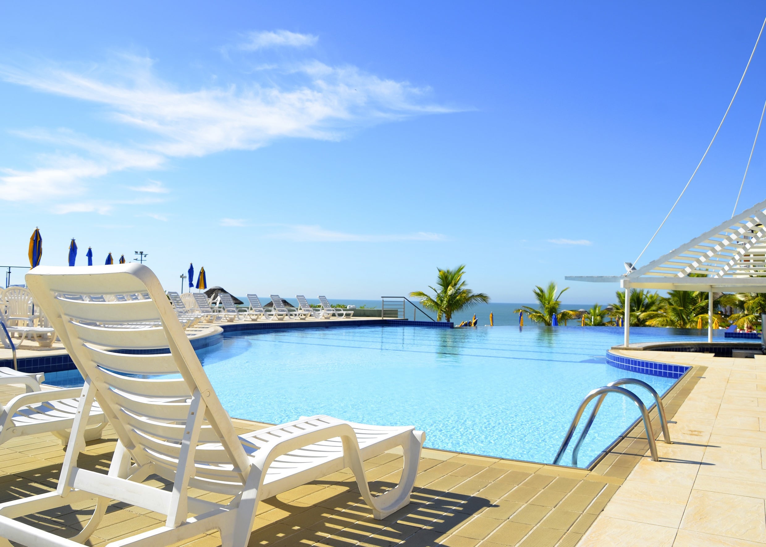 Hotellerie: Sicurezza, qualità e conformità per strutture ricettive, hotel, resort e centri benessere.